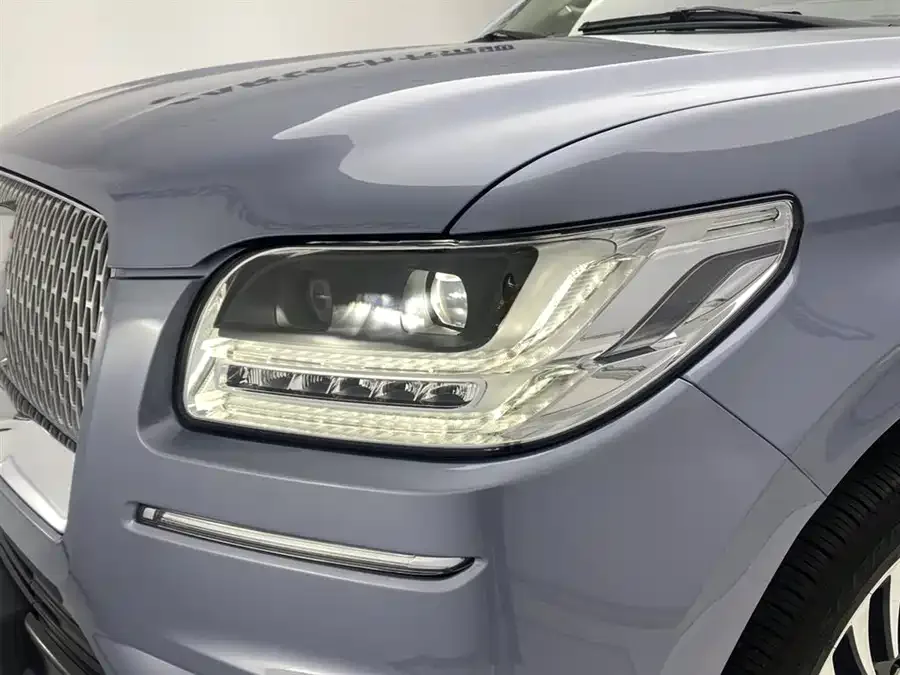 Lincoln Navigator Navigator 2020 3.5T President Series 2023 — миниатюра 3