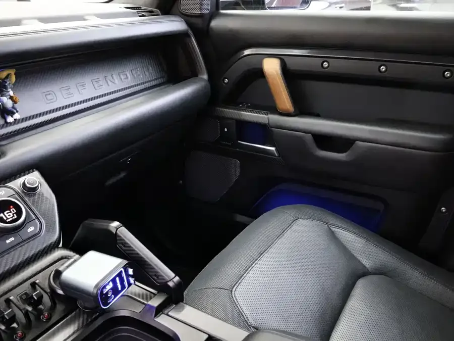Land Rover guard Land Rover Defender 2022 110 P400 X-DYNAMIC HSE 2022 — миниатюра 3