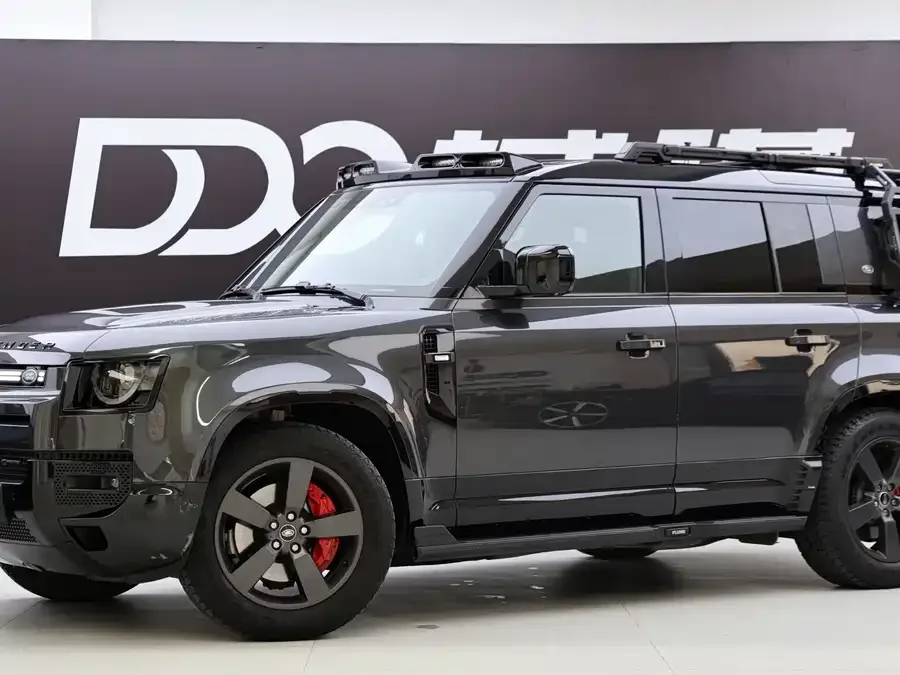 Land Rover guard 2022