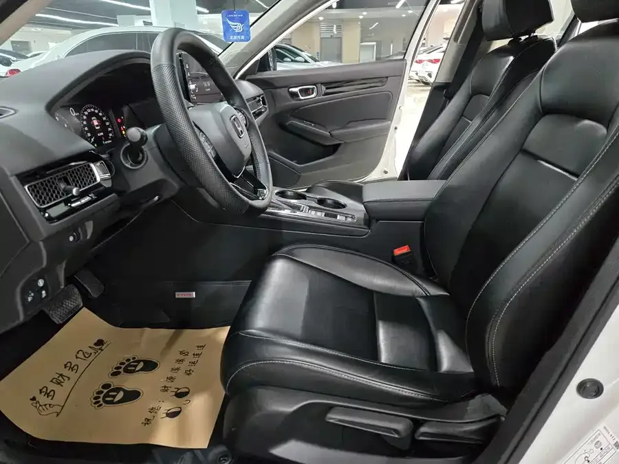 Honda CIVIC 2022 Civic 240TURBO CVT Dynamic Edition 2023 — миниатюра 3