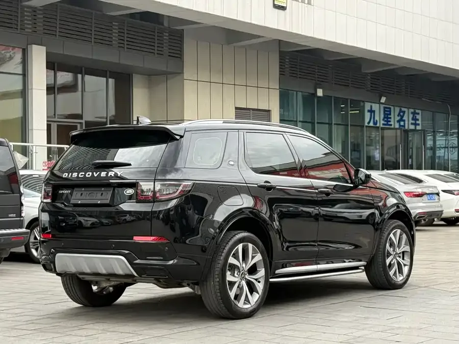 Land Rover Pre-owned Discovery Sports Discovery Sport 2025 249PS Performance Technology Edition 2024 — миниатюра 2