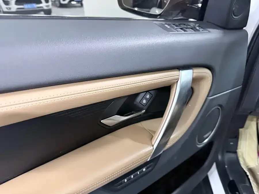 Land Rover Pre-owned Discovery Sports Discovery Sport 2023 249PS R-Dynamic S Performance Edition 2023 — миниатюра 3
