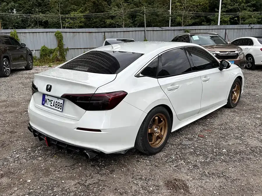 Honda CIVIC 2022 Civic 240TURBO CVT Ignition Edition 2023 — миниатюра 5
