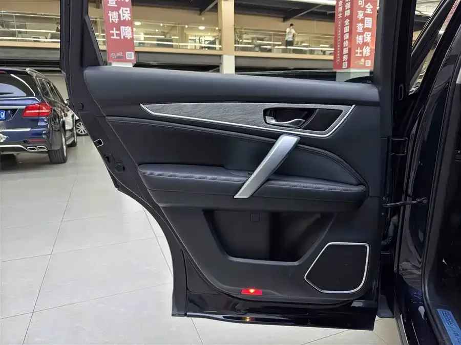 Honda Avancier 2023 Crown Road 240TURBO 2WD Smart Edition 2023 — миниатюра 4