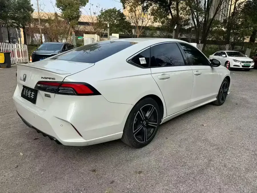 Honda Inspire 2023 Insignia 260TURBO Fine Edition 2024 — миниатюра 4