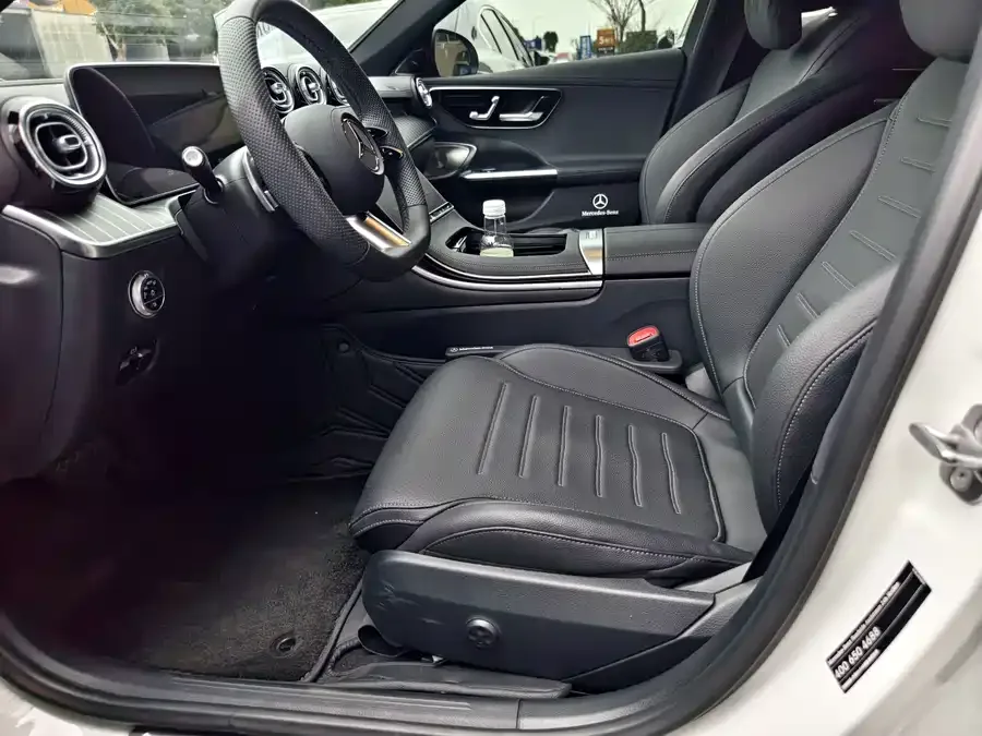 Mercedes-Benz Class C Mercedes-Benz C-Class 2024 C 200 L Sports Edition 2024 — миниатюра 2