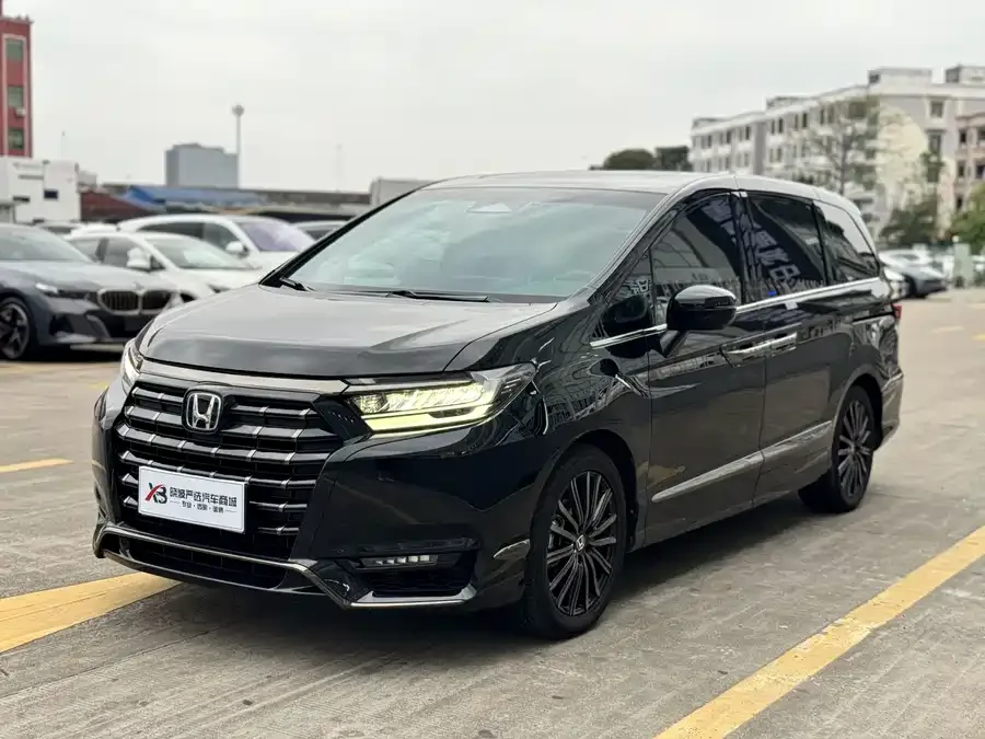 Honda Elysion Elysion 2024 2.0L e:HEV Luxury Edition 2025 — фото 1, купить с доставкой в Москву