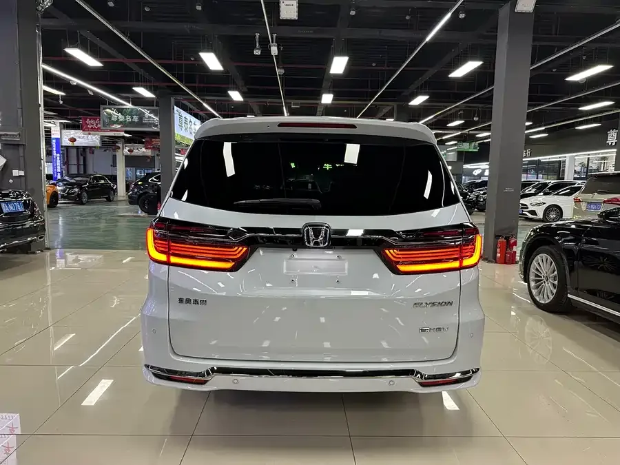 Honda Elysion Elysion 2024 2.0L e:HEV Luxury Edition 2024 — миниатюра 5