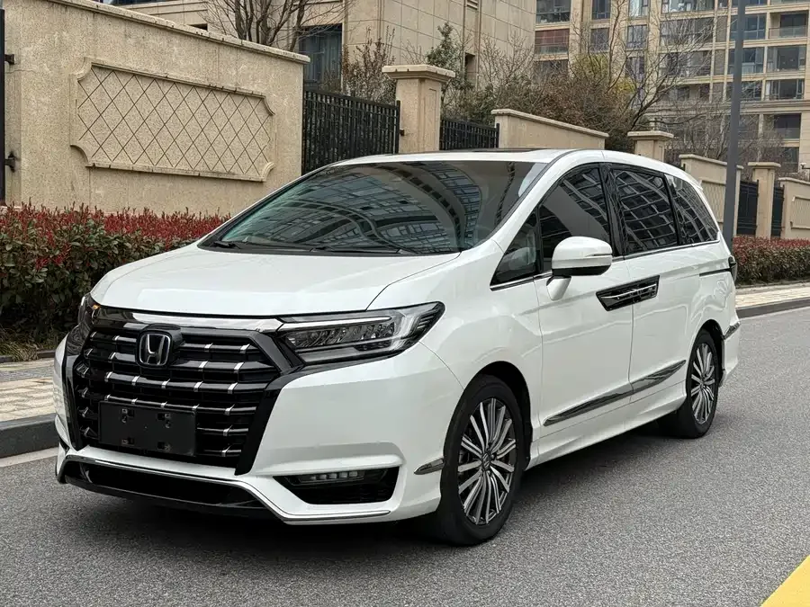Honda Elysion Elysion 2022 2.0L e:HEV Luxury Edition 2023 — фото 1, купить с доставкой в Москву