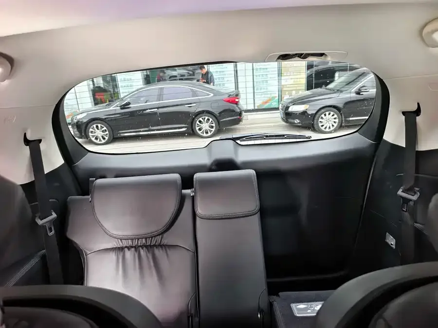 Honda Elysion Elysion 2024 2.0L e:HEV Luxury Edition 2024 — миниатюра 5