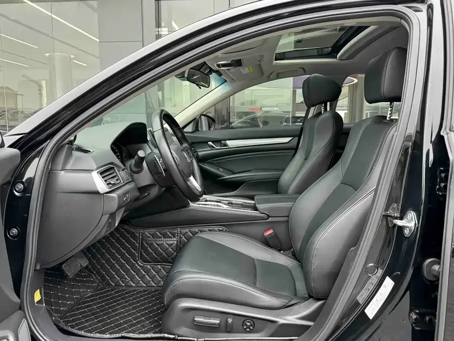 Honda Accord 2022 Accord Hybrid 2.0L Sharp Edition 2022 — миниатюра 4