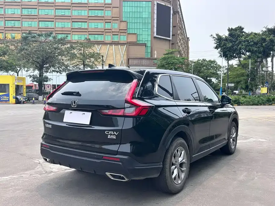Honda CR-V 2023 240TURBO 2WD Front Edition 5 Seaters 2023 — миниатюра 4
