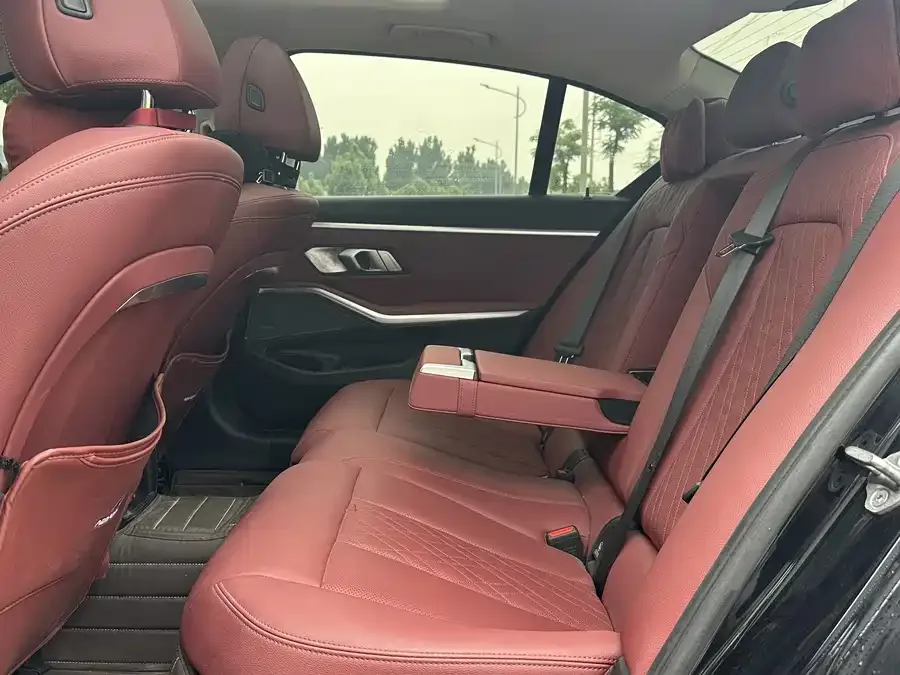 BMW 3 Series BMW 3 Series 2025 330Li M Sport Night Edition 2025 — миниатюра 2