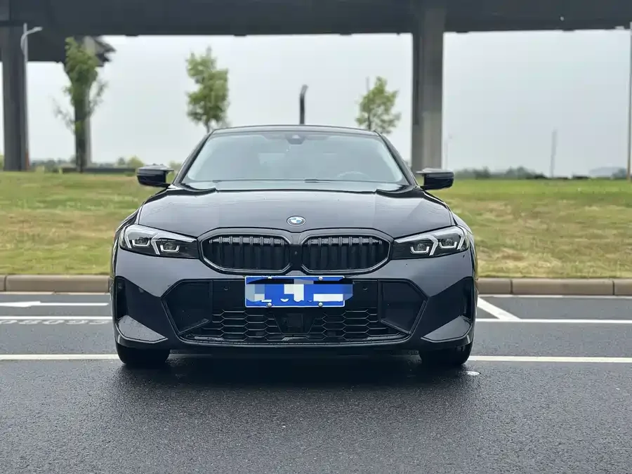 BMW 3 Series 2025
