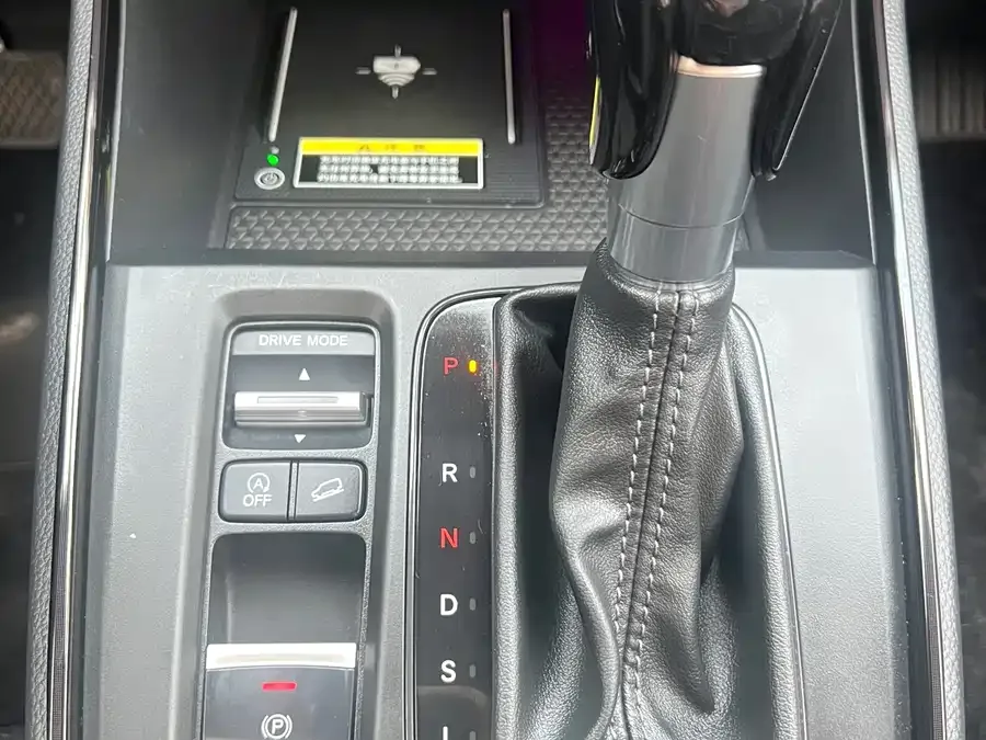 Honda CR-V 2024 240TURBO 2WD Front Edition 5 Seaters 2024 — миниатюра 5