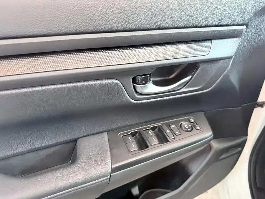 Honda CR-V 2024 240TURBO 2WD Front Edition 5 Seaters 2024 — миниатюра 3