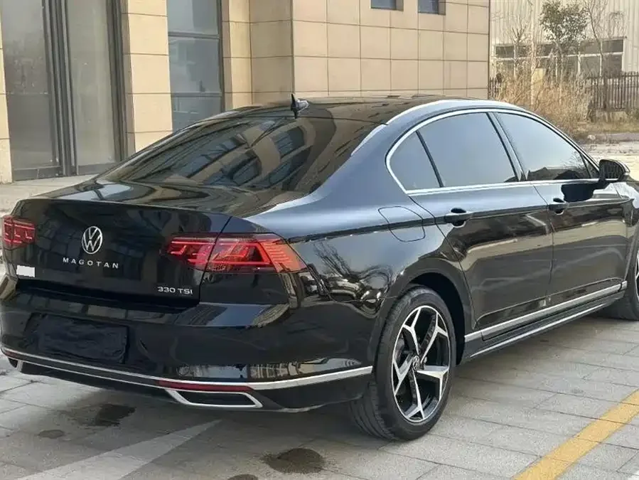 Volkswagen Magotan Magotan 2024 2 million units public enjoyment model 330TSI DSG luxury model 2024 — миниатюра 3
