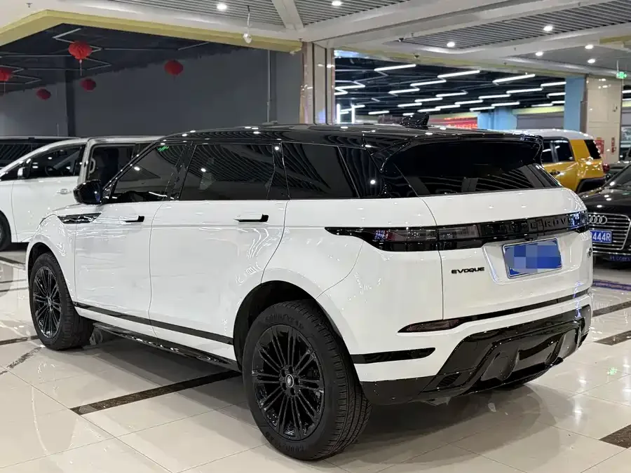 Land Rover Range Rover Aurora 2026 Range Rover Evoque L SE 2025 — миниатюра 3
