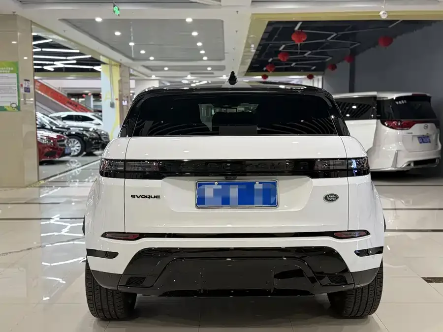 Land Rover Range Rover Aurora 2026 Range Rover Evoque L SE 2025 — миниатюра 5