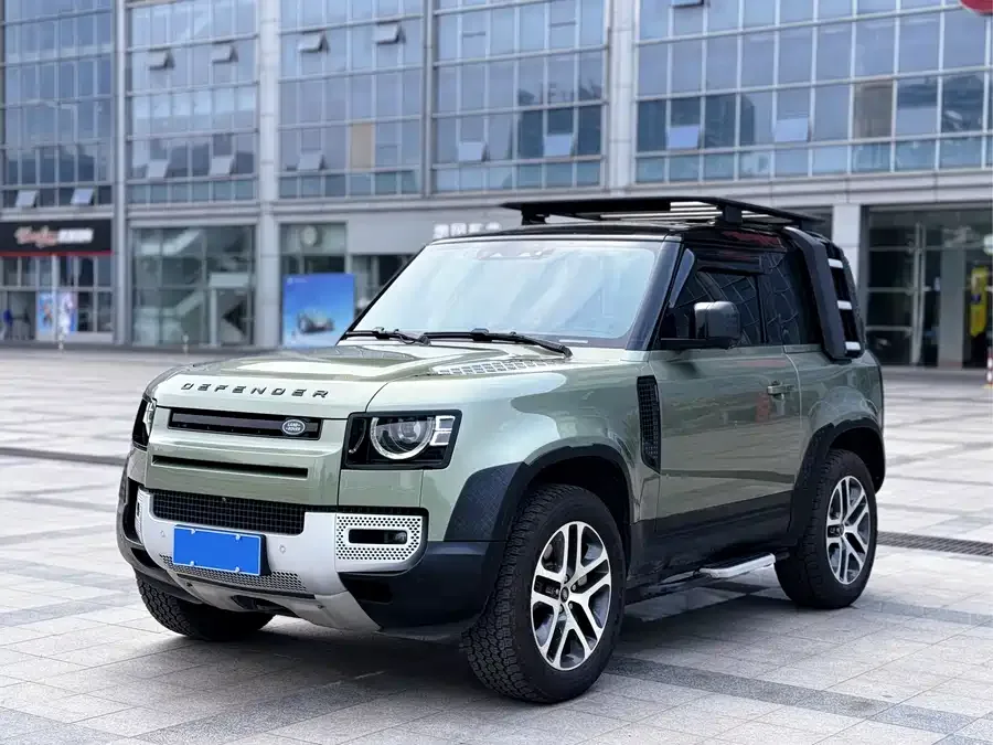 Land Rover guard 2022