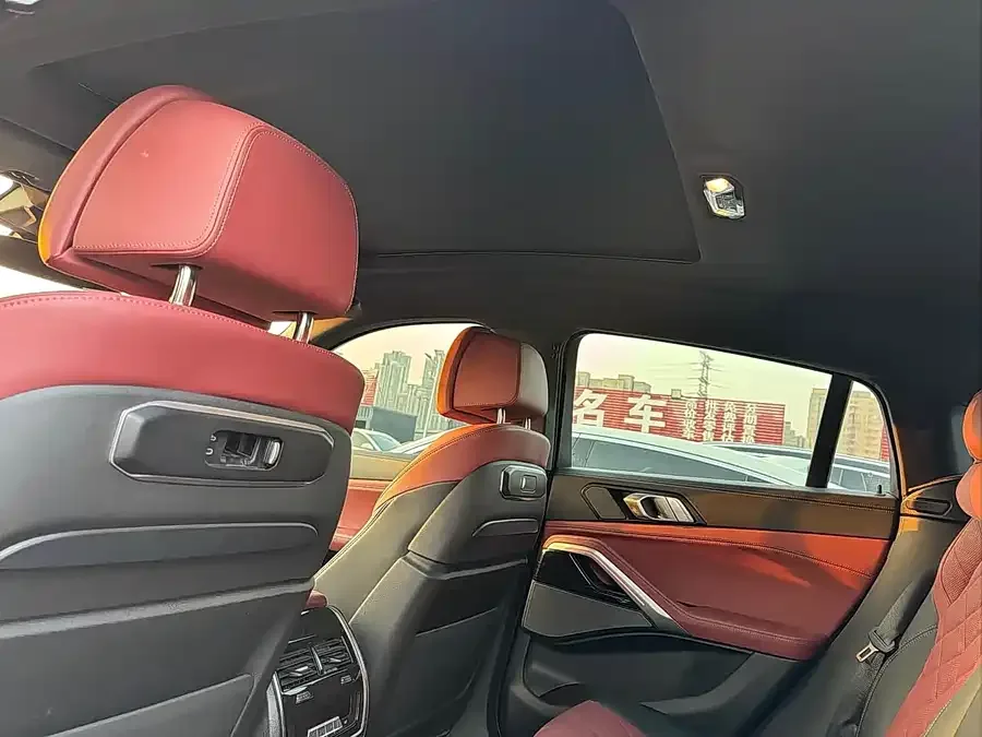 BMW X6 2023 xDrive40i Exclusive M Sports Package 2024 — миниатюра 4