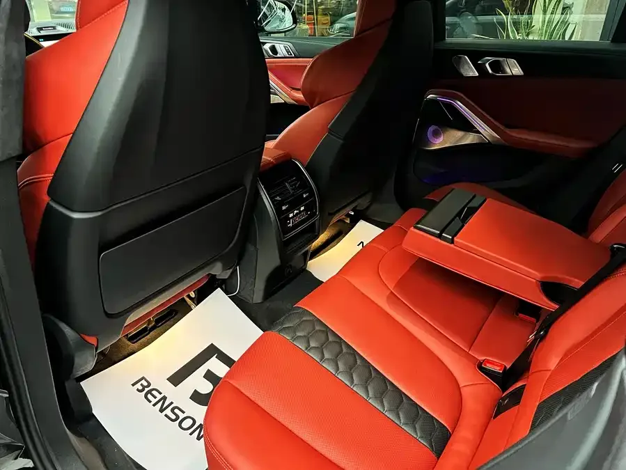 BMW X6 M BMW X6 M 2023 X6 M Thunder Edition 2024 — миниатюра 3