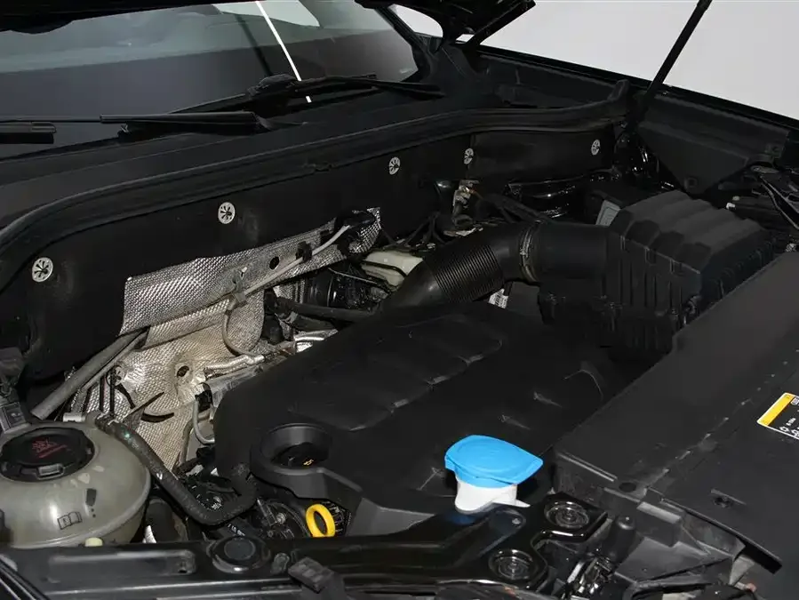 Audi Q6 2024 40 TFSI quattro Guanyun Style Yulin Package 7 Seats 2024 — миниатюра 4