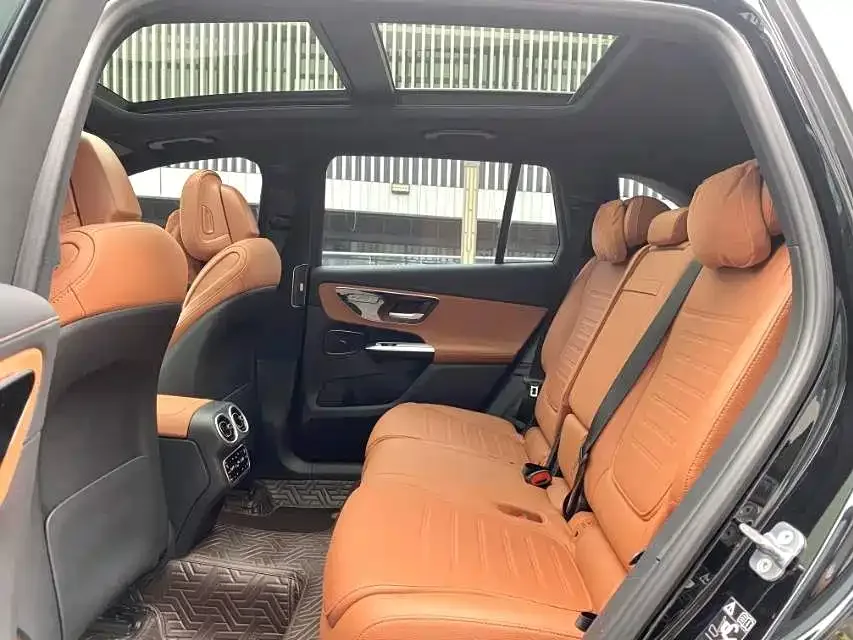 Mercedes-Benz GLC-Class Mercedes-Benz GLC 2023 GLC 260 L 4MATIC dynamic 7-seater 2023 — миниатюра 2