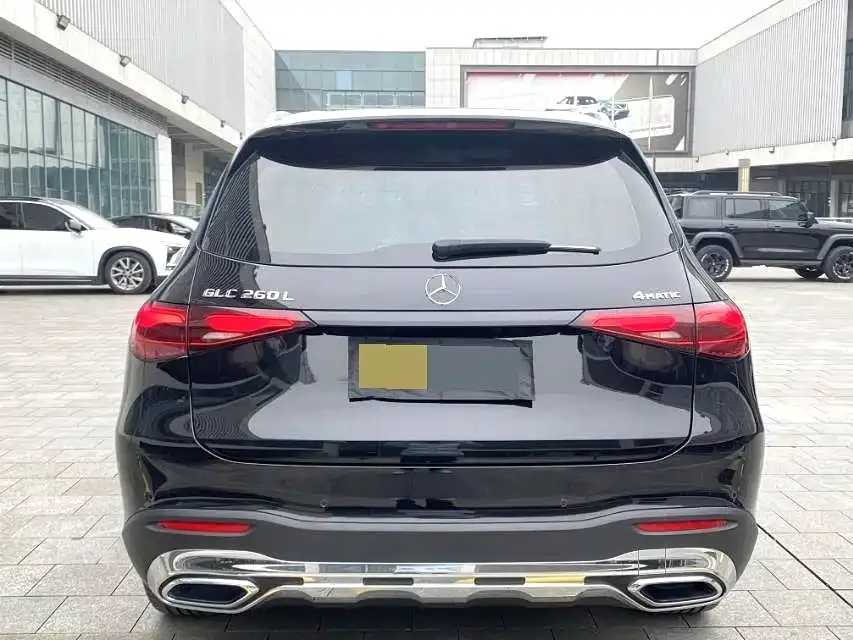 Mercedes-Benz GLC-Class Mercedes-Benz GLC 2023 GLC 260 L 4MATIC dynamic 7-seater 2023 — миниатюра 3