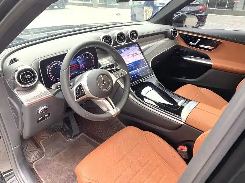 Mercedes-Benz GLC-Class Mercedes-Benz GLC 2023 GLC 260 L 4MATIC dynamic 7-seater 2023 — миниатюра 4