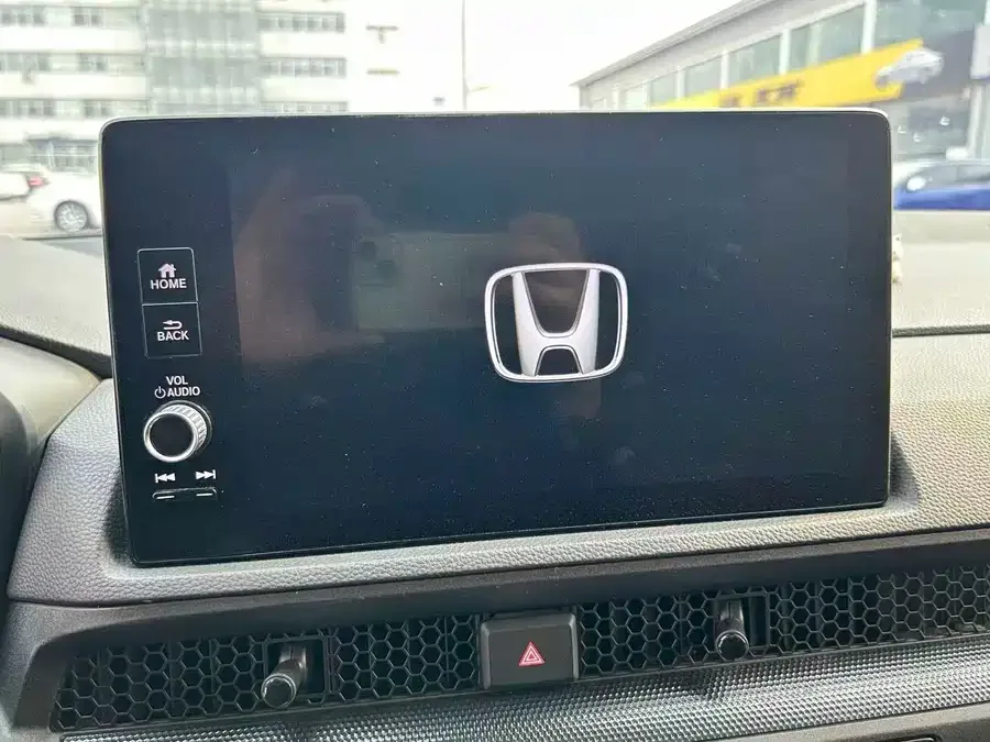 Honda CR-V 2023 240TURBO 2WD Front Edition 5 Seaters 2023 — миниатюра 3