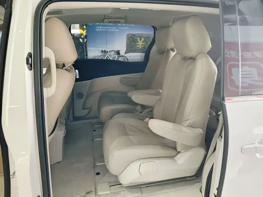Buick GL8 2022 Land Business Class 652T Comfort Edition 2022 — миниатюра 5