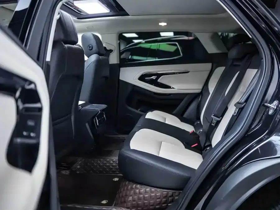 Land Rover Range Rover Aurora Range Rover Evoque 2021 Evoque L 249PS R-Dynamic S Performance Edition 2022 — миниатюра 2