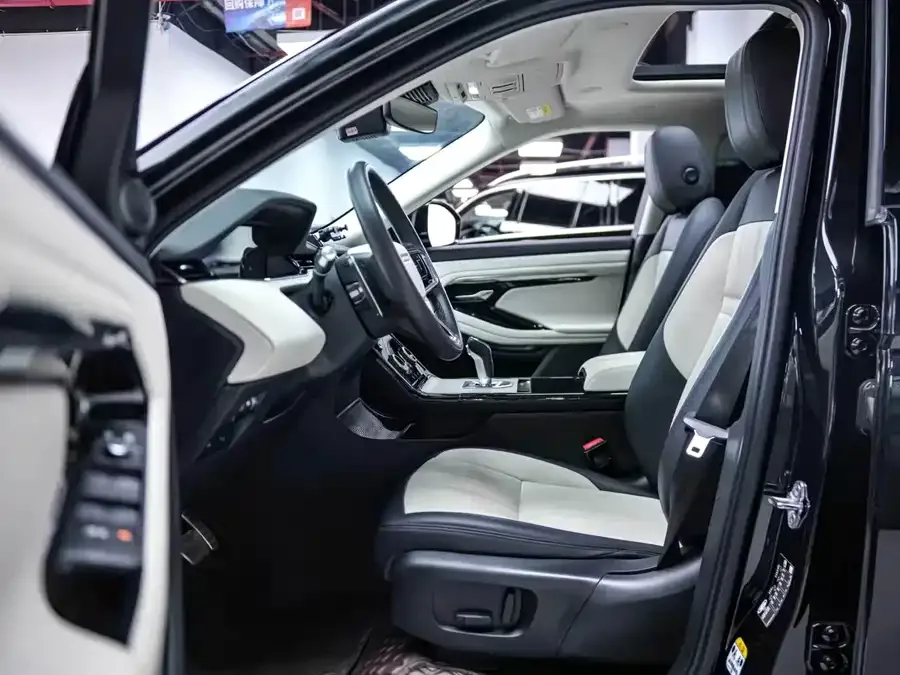 Land Rover Range Rover Aurora Range Rover Evoque 2021 Evoque L 249PS R-Dynamic S Performance Edition 2022 — миниатюра 3
