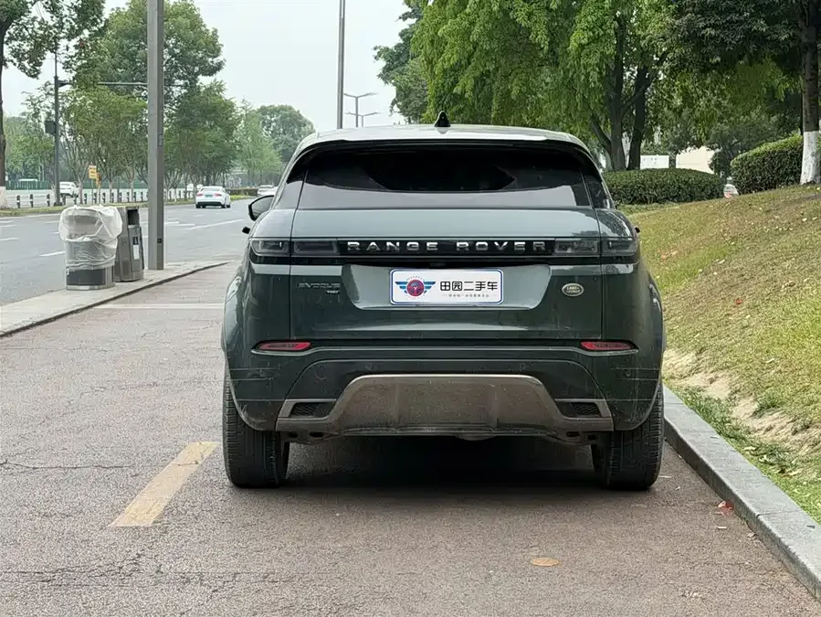 Land Rover Range Rover Aurora Range Rover Evoque 2021 Evoque L 249PS R-Dynamic First edition 2022 — миниатюра 2