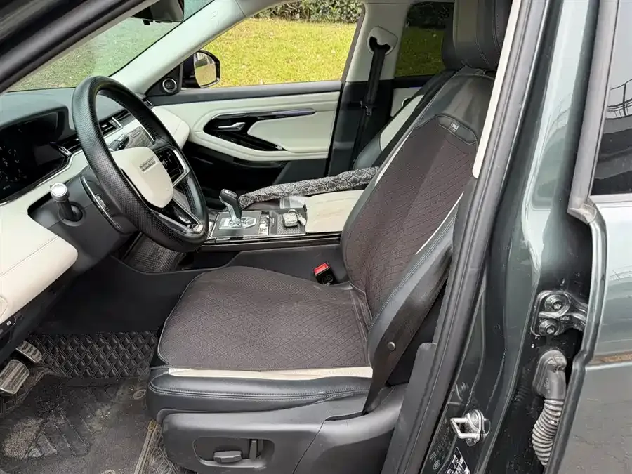 Land Rover Range Rover Aurora Range Rover Evoque 2021 Evoque L 249PS R-Dynamic First edition 2022 — миниатюра 5