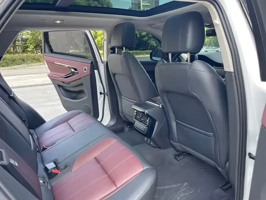 Land Rover Range Rover Aurora Range Rover Aurora 2023 Aurora L 249PS Luxury Edition 2023 — миниатюра 4