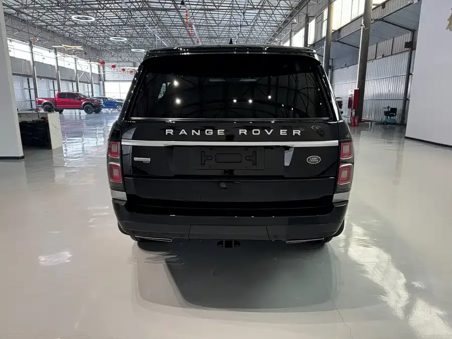 Land Rover Range Rover Range Rover 2022 3.0 L6 400PS Honor Creation Extended Edition 2022 — миниатюра 2
