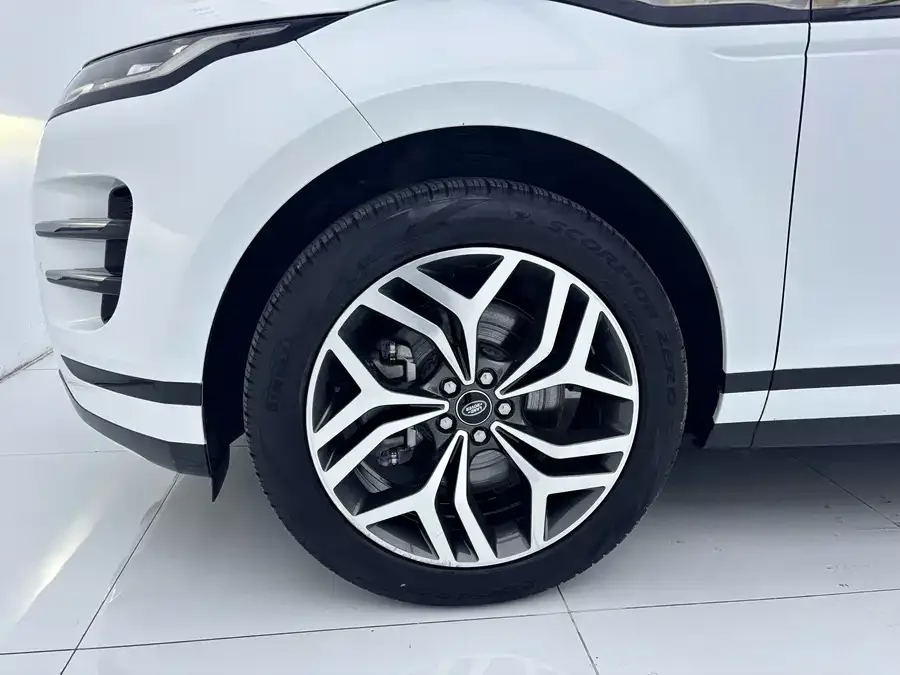 Land Rover Range Rover Aurora Range Rover Aurora 2023 Aurora L 249PS Luxury Edition 2023 — миниатюра 3