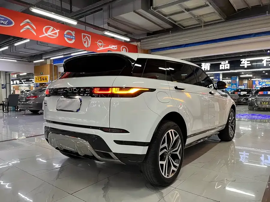 Land Rover Range Rover Aurora Range Rover Aurora 2023 Aurora L 249PS Luxury Edition 2023 — миниатюра 2