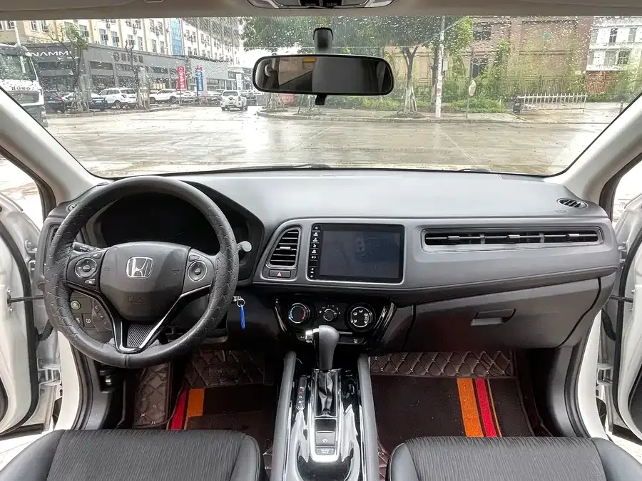 Honda VEZEL 2022 VIZI 1.5L CVT Phantom Night Pioneer Edition 2022 — миниатюра 4