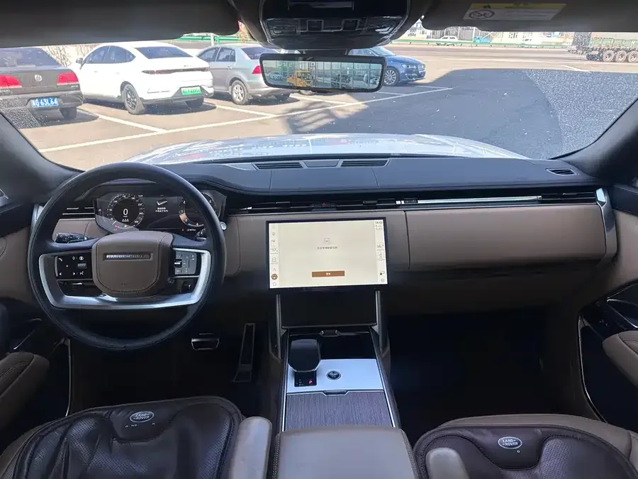 Land Rover Range Rover Range Rover 2025 3.0 L6 400PS Grand Edition 2025 — миниатюра 2