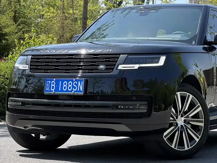 Land Rover Range Rover Range Rover 2023 3.0 L6 400PS Seven-seat Extended Edition 2023 — миниатюра 2