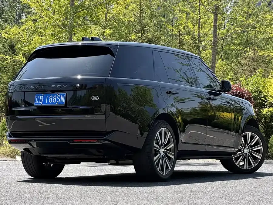 Land Rover Range Rover Range Rover 2023 3.0 L6 400PS Seven-seat Extended Edition 2023 — миниатюра 3