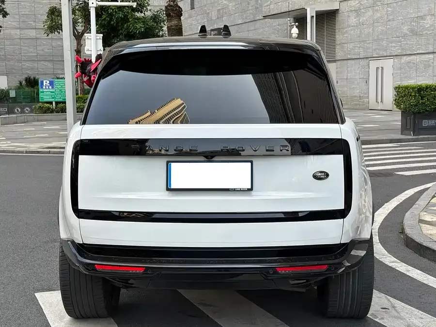 Land Rover Range Rover Range Rover 2023 3.0 L6 400PS Seven-seat Extended Edition 2023 — миниатюра 2