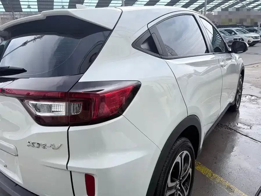 Honda WR-V 2021 1.5L CVT Comfort Edition 2022 — миниатюра 5