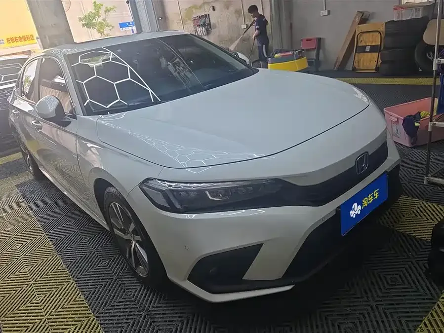 Honda CIVIC 2024