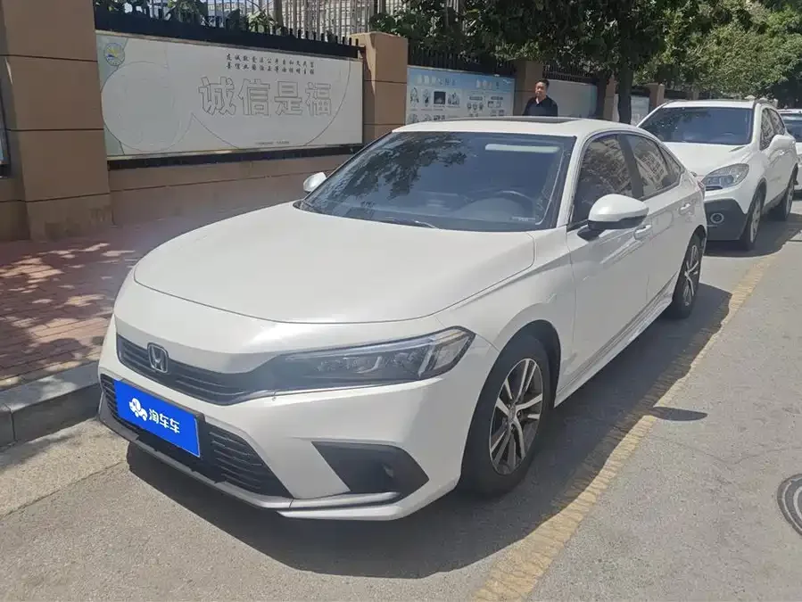Honda CIVIC 2024