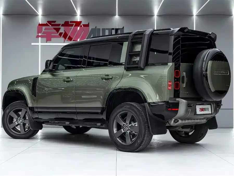 Land Rover guard Land Rover Defender 2023 facelift 110 3.0T P400 X-DYNAMIC HSE 2023 — миниатюра 2