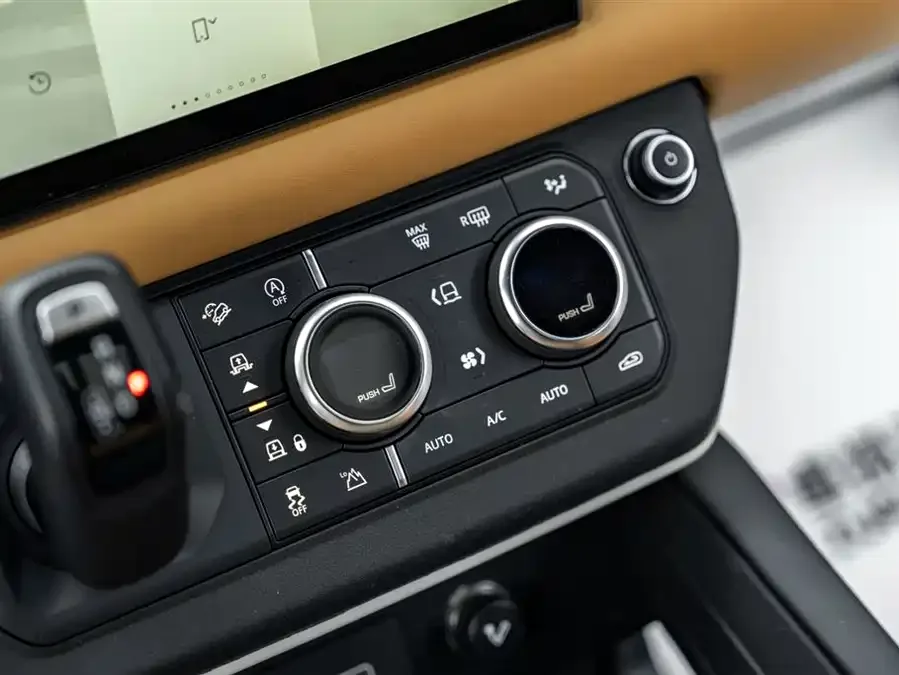 Land Rover guard Land Rover Defender 2023 facelift 110 3.0T P400 X-DYNAMIC HSE 2023 — миниатюра 5